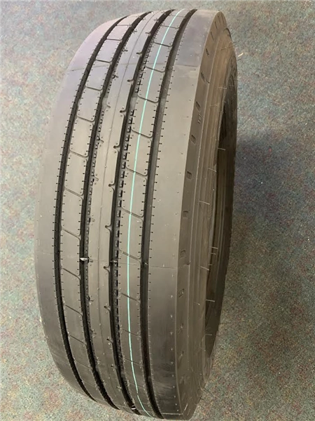 ST235/85R16 137/127L